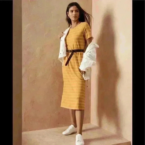Banana Republic T-Shirt Midi Dress - Picture 1 of 6